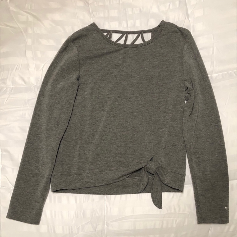 Sketchers kids gray long sleeve tee (size 12-14)